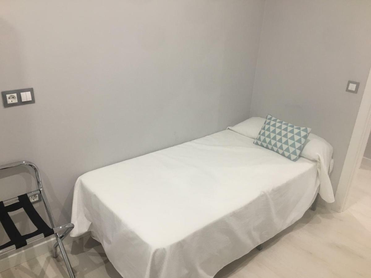 Apartamento Ausonio 2 Dormitorios 梅里达 外观 照片